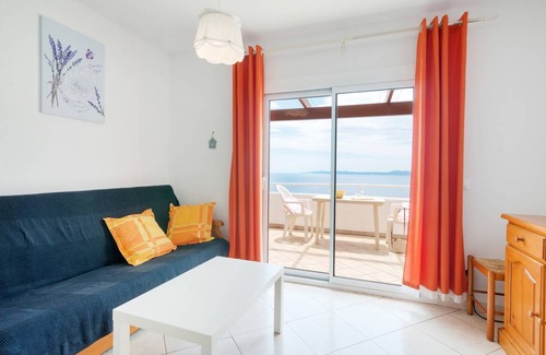 Almadraba-Canyelles Villa | 65 m² Villa ∙ 2 bedrooms ∙ 4 guests