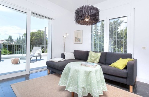 Llanca Apartment | 70 m² Apartment ∙ 1 bedroom ∙ 5 guests