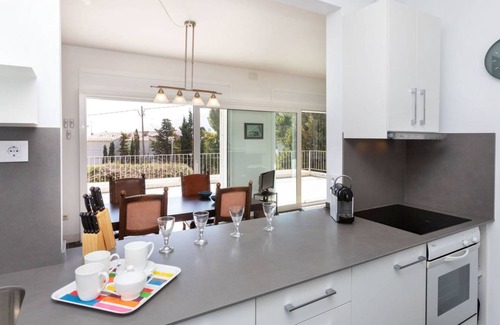 Llanca Apartment | 70 m² Apartment ∙ 1 bedroom ∙ 5 guests