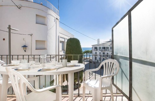 Llafranc Apartment | 70 m² Apartment ∙ 3 bedrooms ∙ 6 guests
