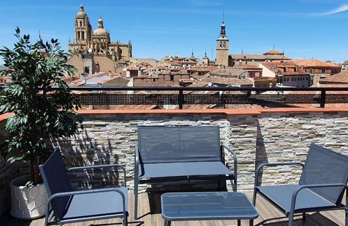 Segovia Old Town Hotel | 70 m² Hotel ∙ 2 bedrooms ∙ 10 guests