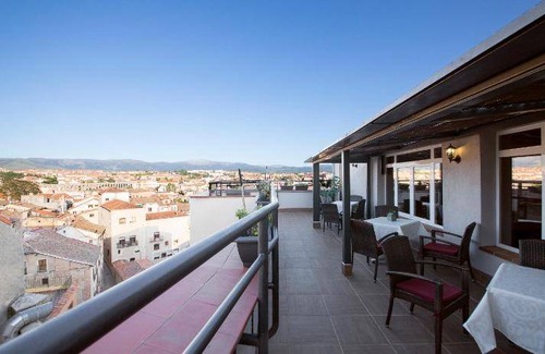 Segovia Old Town Hotel | 70 m² Hotel ∙ 2 bedrooms ∙ 10 guests