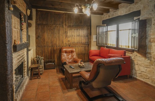 Turrubuelo House | 70 m² House ∙ 2 bedrooms ∙ 4 guests