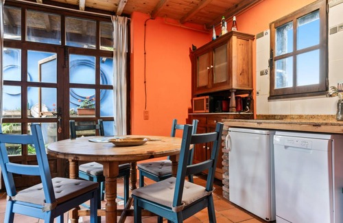 Villaviciosa House | 70 m² House ∙ 2 bedrooms ∙ 5 guests