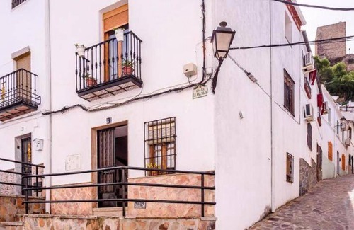 Martos House | 70 m² House ∙ 3 bedrooms ∙ 8 guests