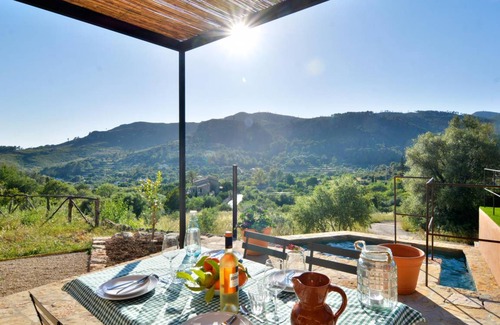 Andraitx Villa | 70 m² Villa ∙ 2 bedrooms ∙ 4 guests