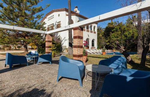 Cabrils Villa | 700 m² Villa ∙ 8 bedrooms ∙ 20 guests