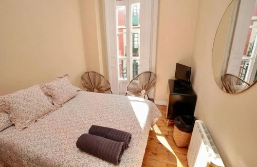 Valladolid City Centre Apartment | 75 m² Apartment ∙ 3 bedrooms ∙ 5 guests