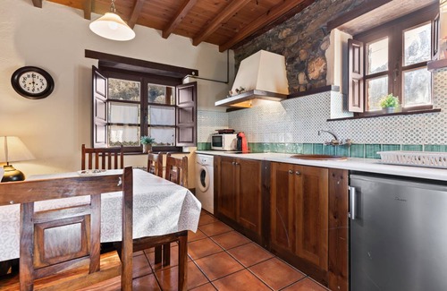 Quiros House | 75 m² House ∙ 2 bedrooms ∙ 5 guests