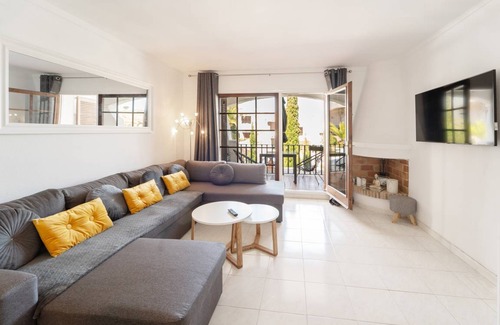Roses Town Center House | 76 m² House ∙ 2 bedrooms ∙ 4 guests