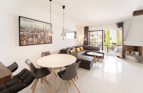 Roses Town Center House | 76 m² House ∙ 2 bedrooms ∙ 4 guests