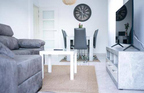 Cassa de la Selva Apartment | 80 m² Apartment ∙ 2 bedrooms ∙ 6 guests