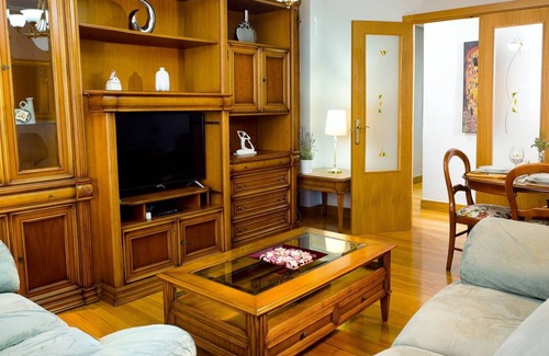 Sestao Apartment | 80 m² Apartment ∙ 3 bedrooms ∙ 4 guests