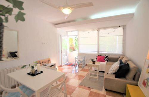 Playa Honda House | 80 m² House ∙ 2 bedrooms ∙ 4 guests
