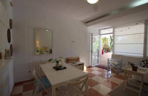 Playa Honda House | 80 m² House ∙ 2 bedrooms ∙ 4 guests