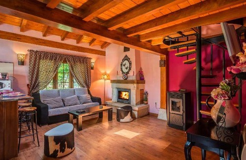Fontibre House | 80 m² House ∙ 2 bedrooms ∙ 6 guests