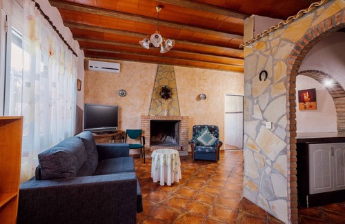 Navares House | 80 m² House ∙ 2 bedrooms ∙ 6 guests