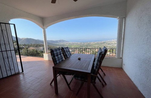 El Mas Fumats Villa | 80 m² Villa ∙ 3 bedrooms ∙ 5 guests
