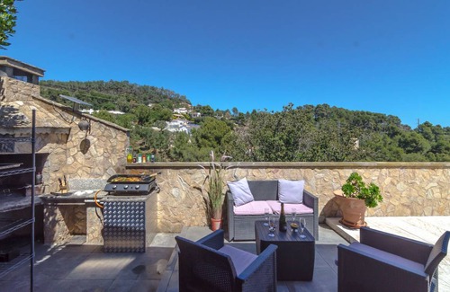 Canyelles Villa | 80 m² Villa ∙ 4 bedrooms ∙ 8 guests