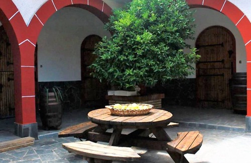 Castro Villa | 800 m² Villa ∙ 5 bedrooms ∙ 10 guests