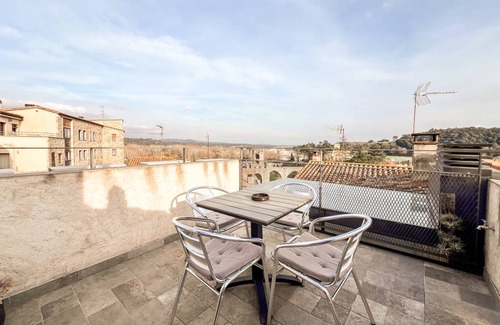 Besalu Apartment | 81 m² Apartment ∙ 1 bedroom ∙ 3 guests