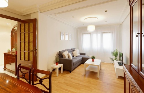 Las Campas y San Claudio Apartment | 81 m² Apartment ∙ 3 bedrooms ∙ 5 guests