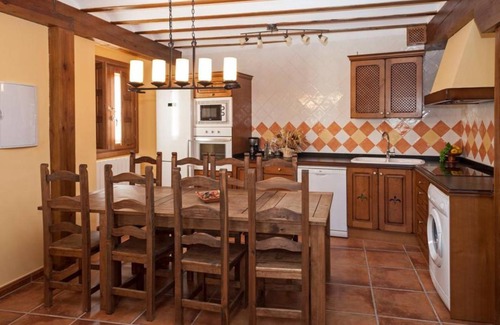 Magana House | 81 m² House ∙ 4 bedrooms ∙ 10 guests
