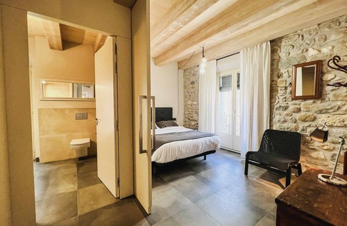 Besalu Apartment | 84 m² Apartment ∙ 2 bedrooms ∙ 3 guests