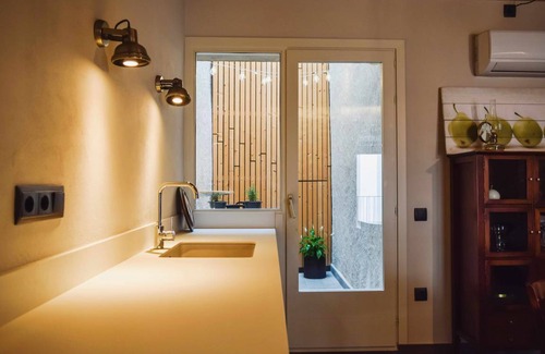 Besalu Apartment | 84 m² Apartment ∙ 2 bedrooms ∙ 3 guests