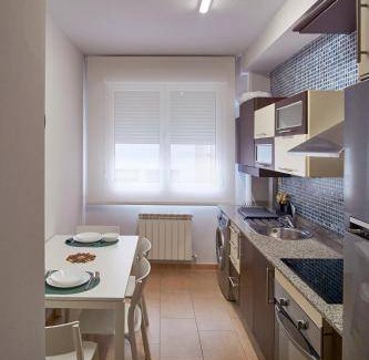 Ponferrada Apartment | 87 m² Apartment ∙ 3 bedrooms ∙ 8 guests