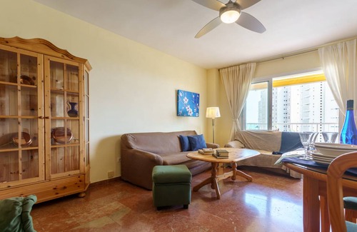 Torremolinos Apartment | 90 m² Apartment ∙ 3 bedrooms ∙ 6 guests