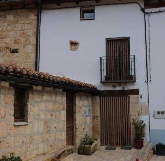 Orbaneja del Castillo House | 90 m² House ∙ 3 bedrooms ∙ 6 guests