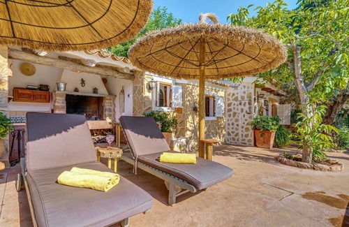 Fornalutx House | 90 m² Finca ∙ 1 bedroom ∙ 2 guests