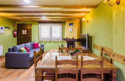 Caboalles de Abajo House | 90 m² House ∙ 2 bedrooms ∙ 4 guests