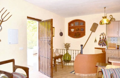 Siles House | 90 m² House ∙ 3 bedrooms ∙ 5 guests