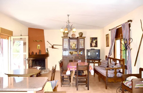 Siles House | 90 m² House ∙ 3 bedrooms ∙ 5 guests