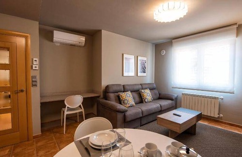 Laxe Apartment | 90 m² Serviced apartment ∙ 3 bedrooms ∙ 127 guests