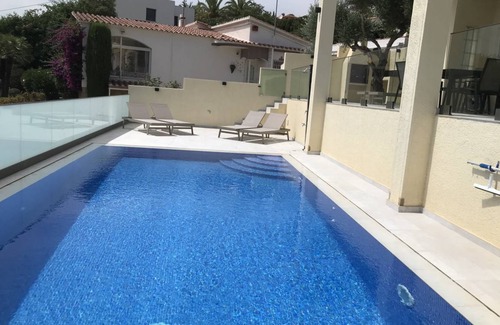 El Mas Fumats Villa | 96 m² Villa ∙ 3 bedrooms ∙ 6 guests