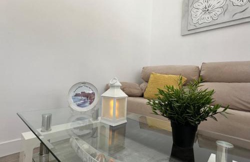 Carihuela Apartment | A1 - Apartamento en La Carihuela, 2 dormitorios, Wifi, a 100 metros de la playa