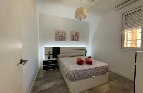 Carihuela Apartment | A1 - Apartamento en La Carihuela, 2 dormitorios, Wifi, a 100 metros de la playa
