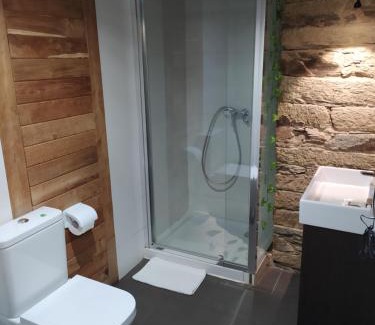Triacastela Hostel | Albergue Atrio
