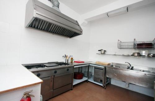 Hontoria del Pinar Hostel | Albergue de La Estación del Río Lobos