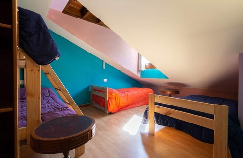 Pilona Hostel | Albergue Los Avellanos - Hostel