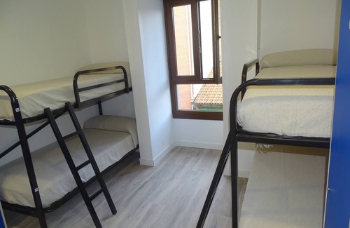 Pola de Lena Hostel | Albergue Roma