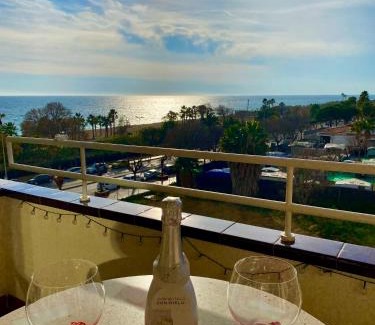 Pineda de Mar Apartment | Apart. Pineda de Mar-Sea and mountains views