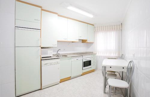 Logrono Apartment | Apartamentos La Aurora by Clabao