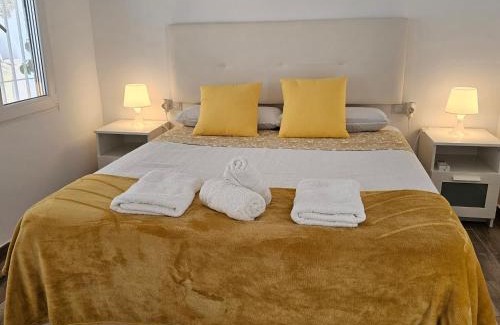 Carihuela Apartment | APTO TANEZ TORREMOLINOS, a
