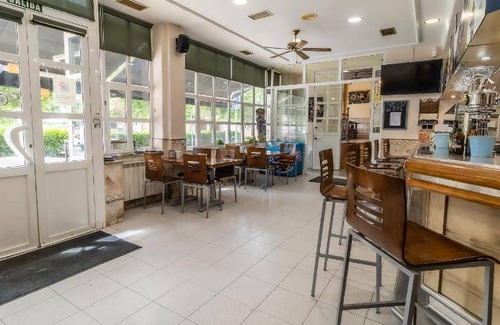 Villalonquejar Bed & Breakfast | Bed and breakfast ∙ 2 guests