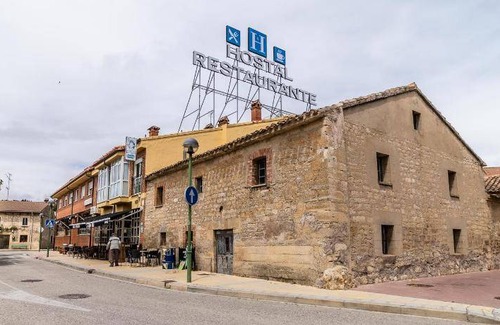 Villalonquejar Bed & Breakfast | Bed and breakfast ∙ 2 guests