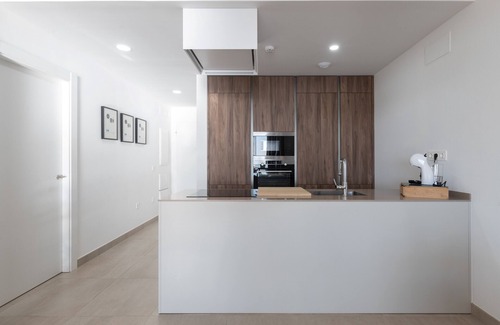 Torreblanca House | BEGOÑA SEA VIEW - Modern Apartment Just 5 Minutes from the Beach with Shared Pool and Fre
